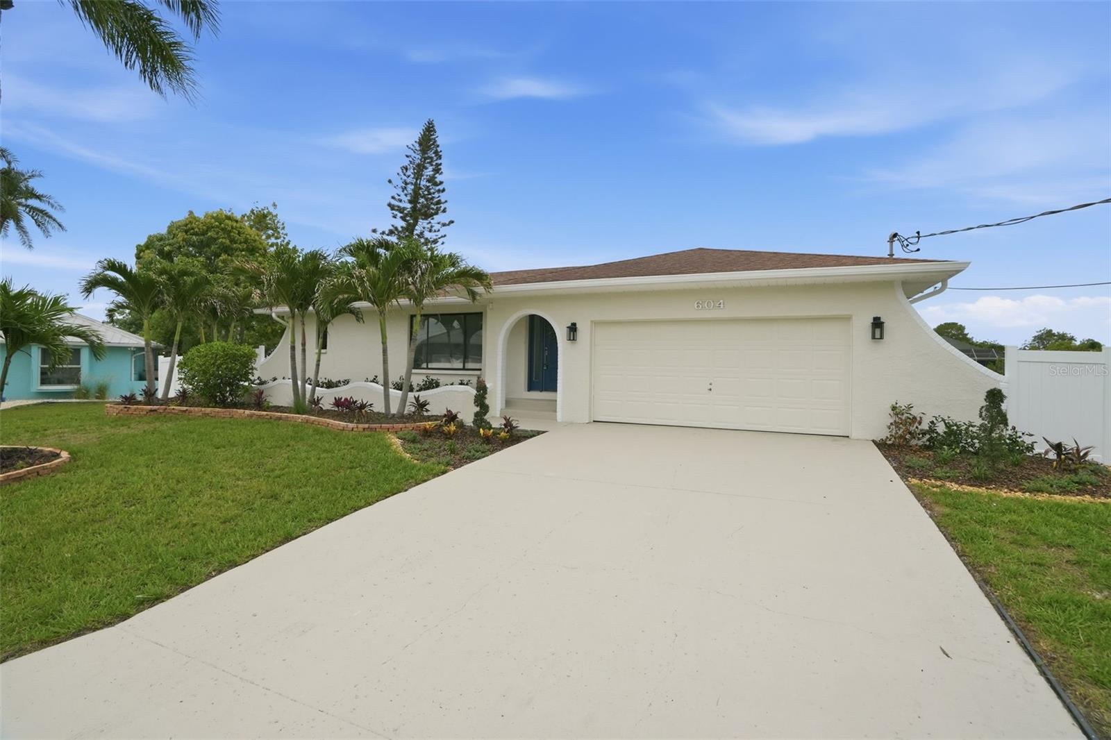 604 Kingston Court, FL