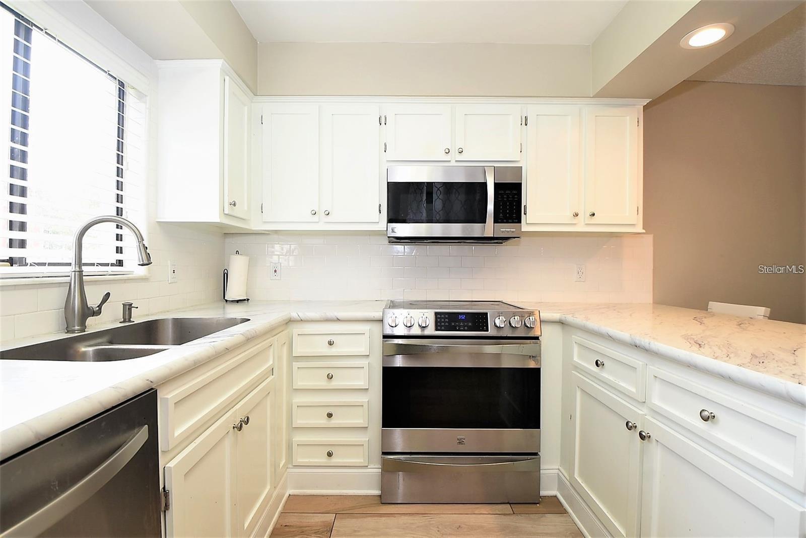 7338 Swallow Run, FL