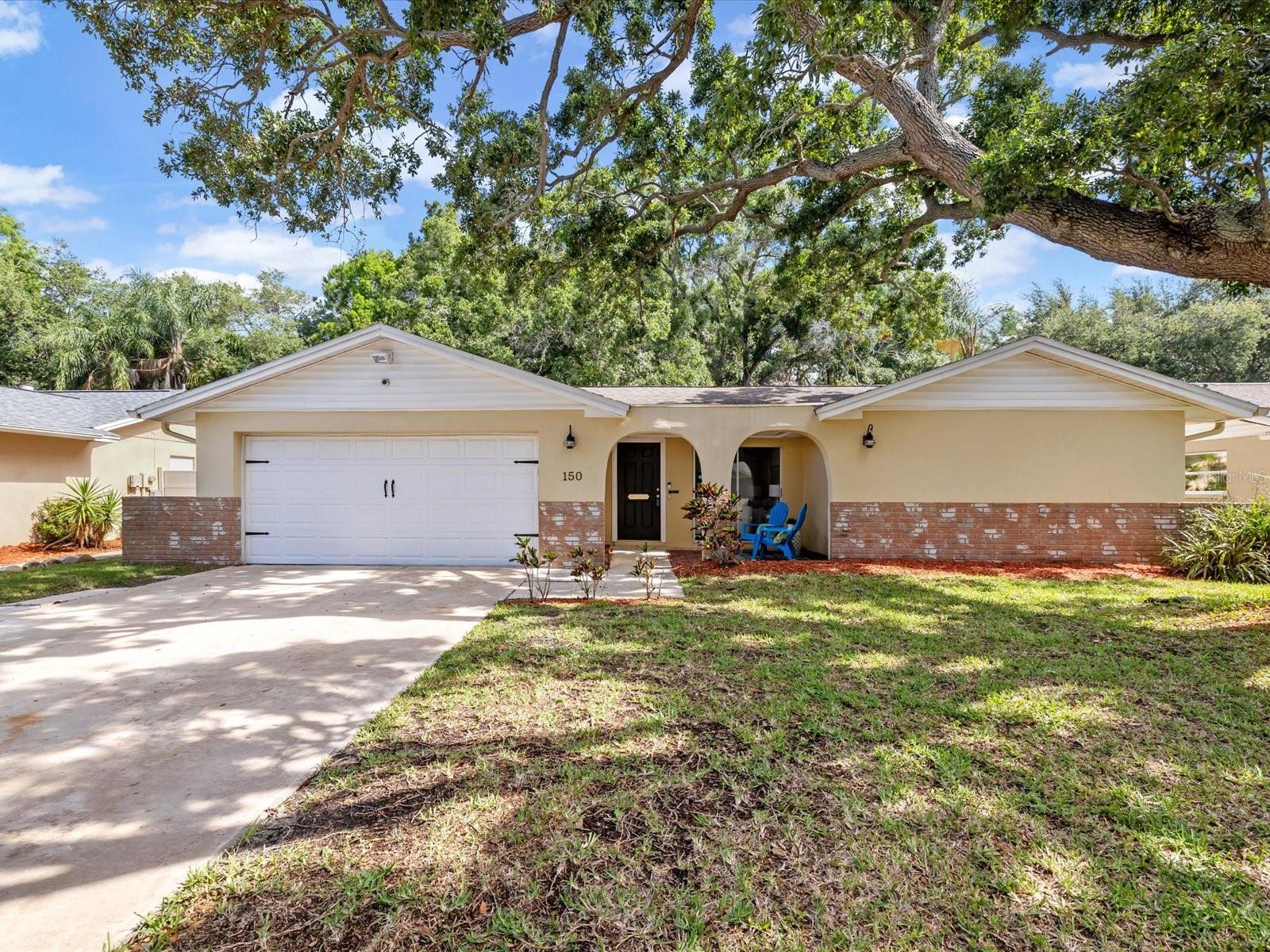 150 Suncrest Drive, FL