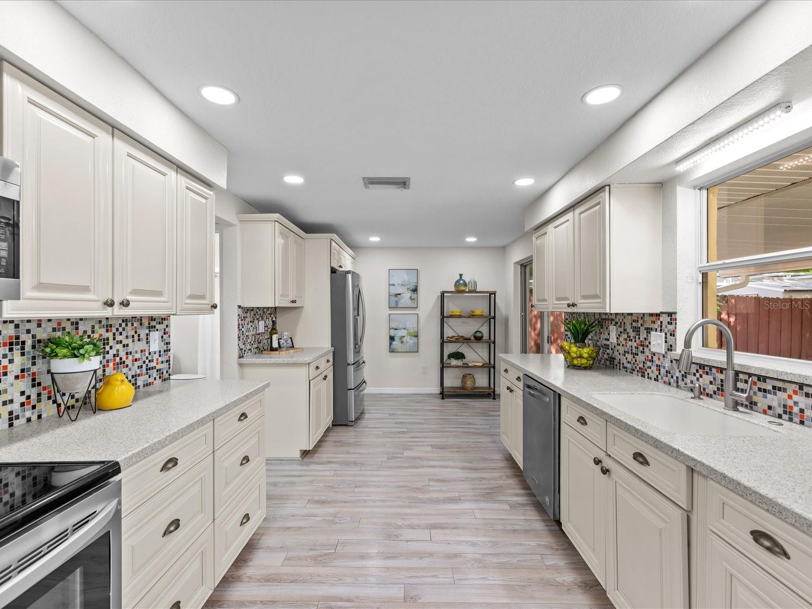 150 Suncrest Drive, FL