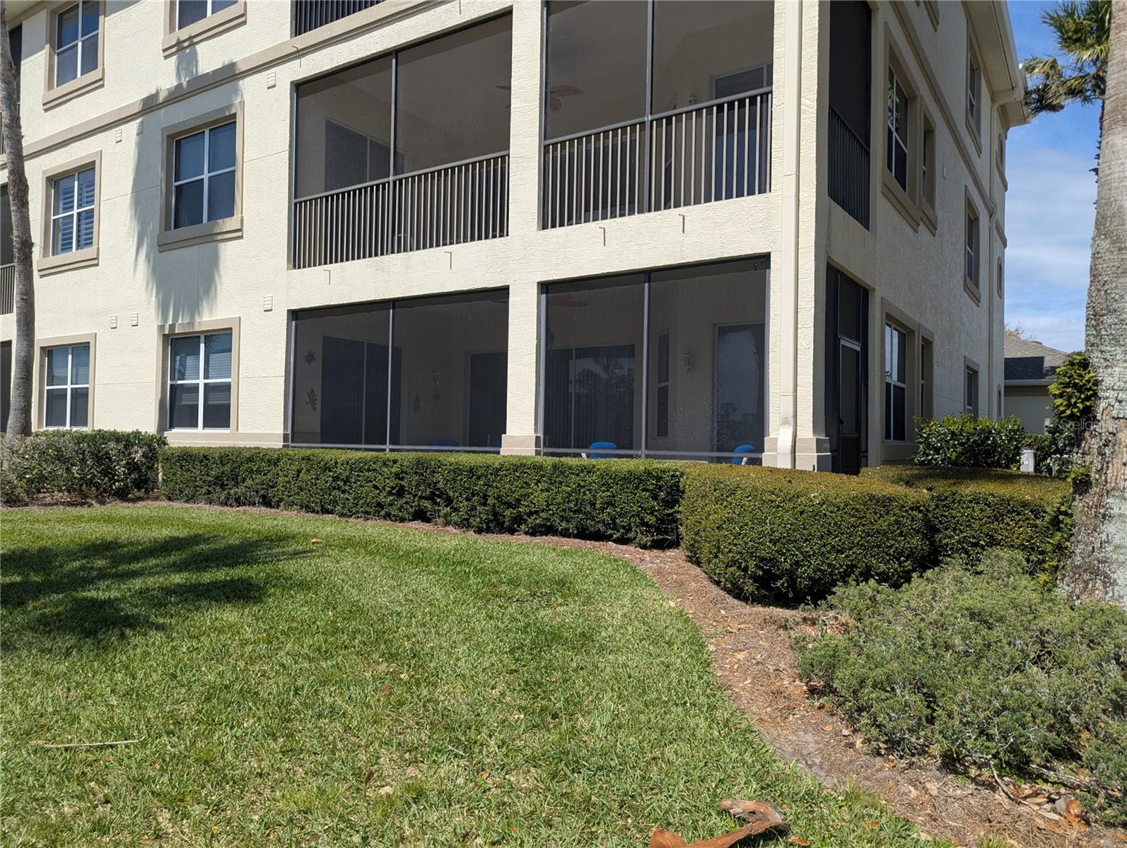 200 Riverfront Drive, FL