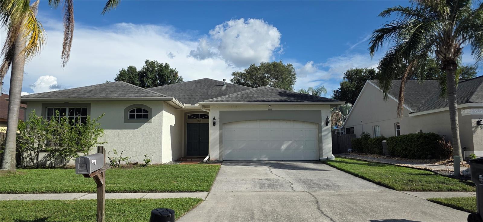 1305 Lakehurst Way, FL