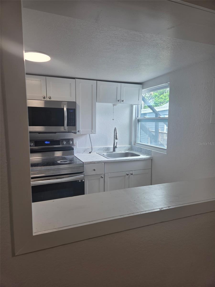 5930 Alligator Lake Shore, FL