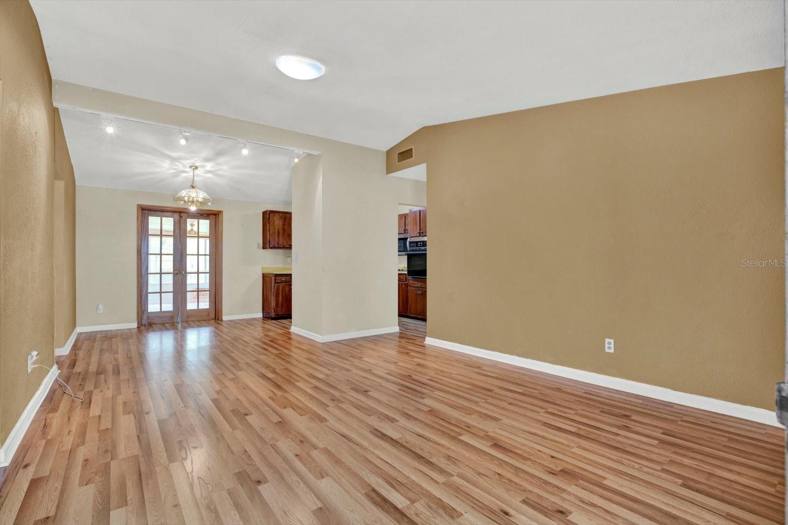 2215 Curtis Drive, FL