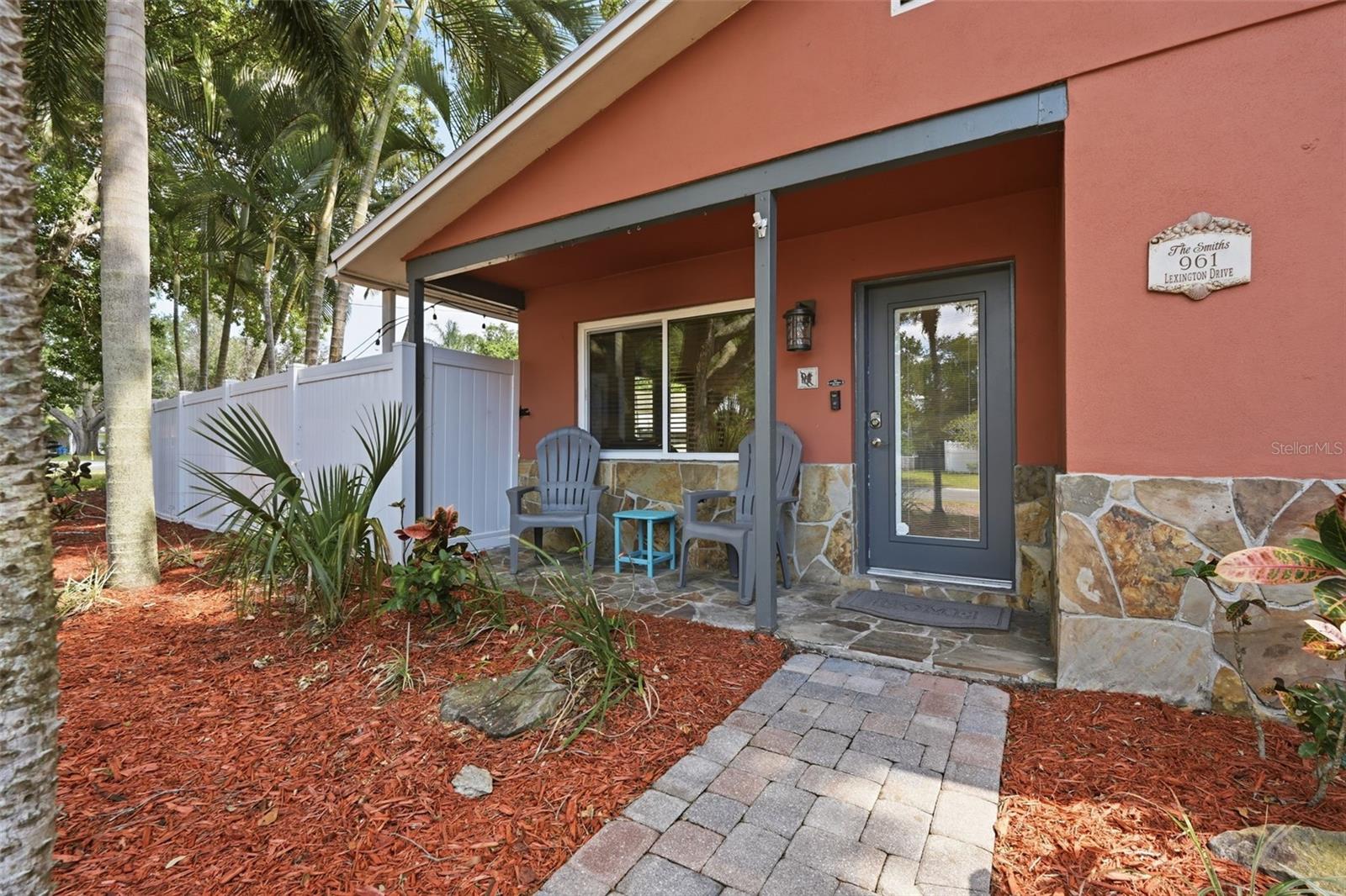 961 Lexington Drive, FL