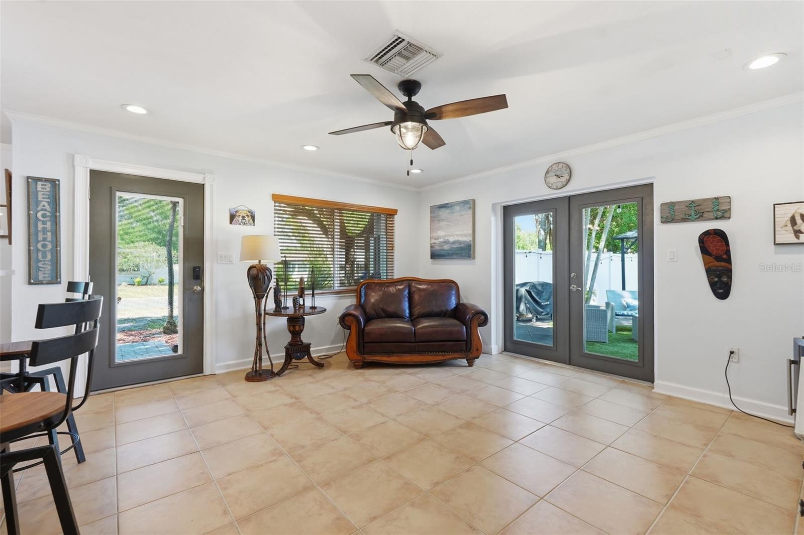 961 Lexington Drive, FL