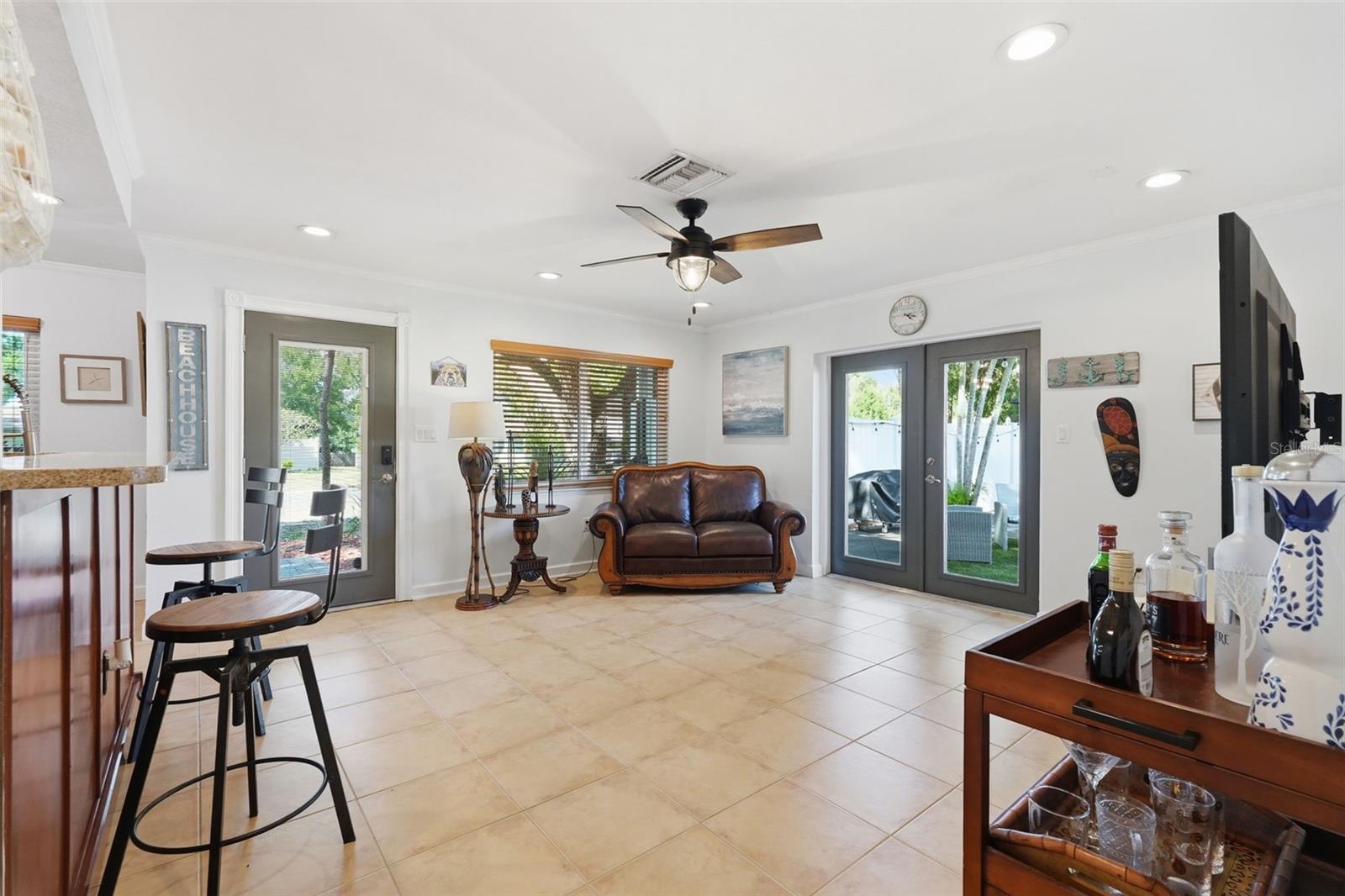 961 Lexington Drive, FL