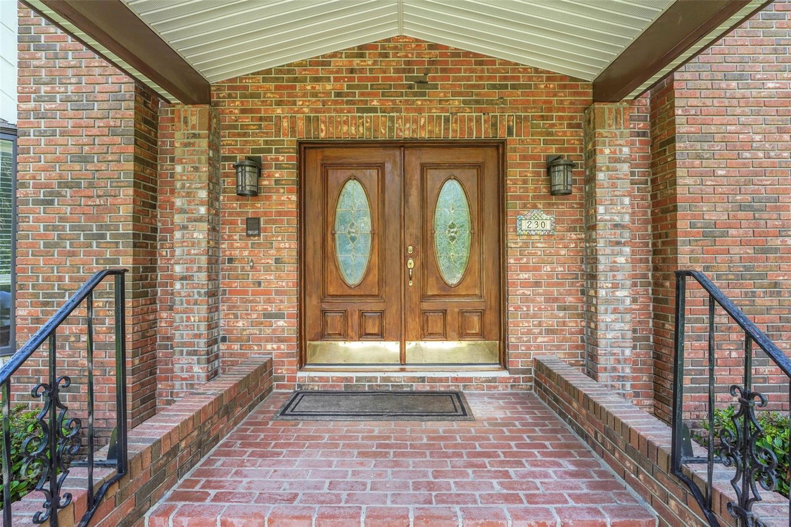 230 Hunters Trail, FL