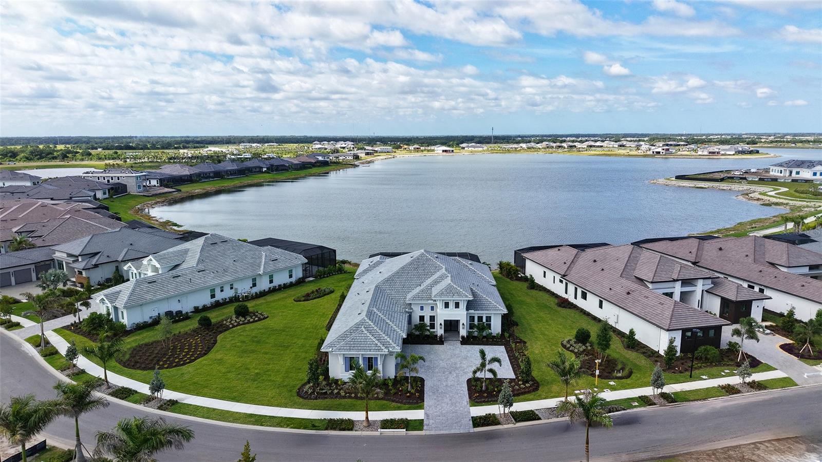 1046 Blue Shell Loop, FL
