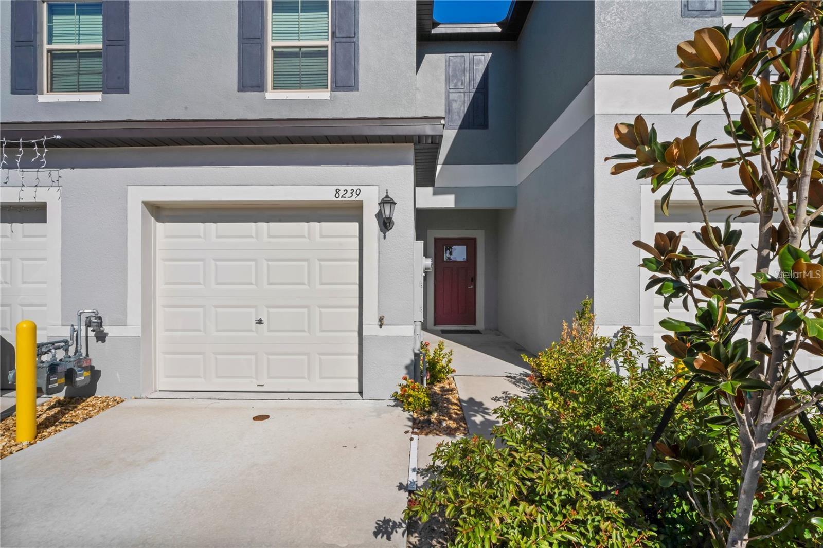 8239 Crescent Oaks Drive, FL