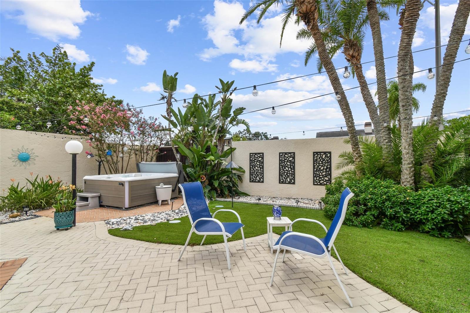 5004 Paloma Drive, FL
