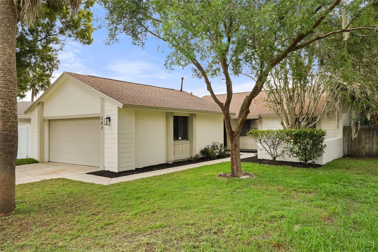 207 Doster Drive, FL