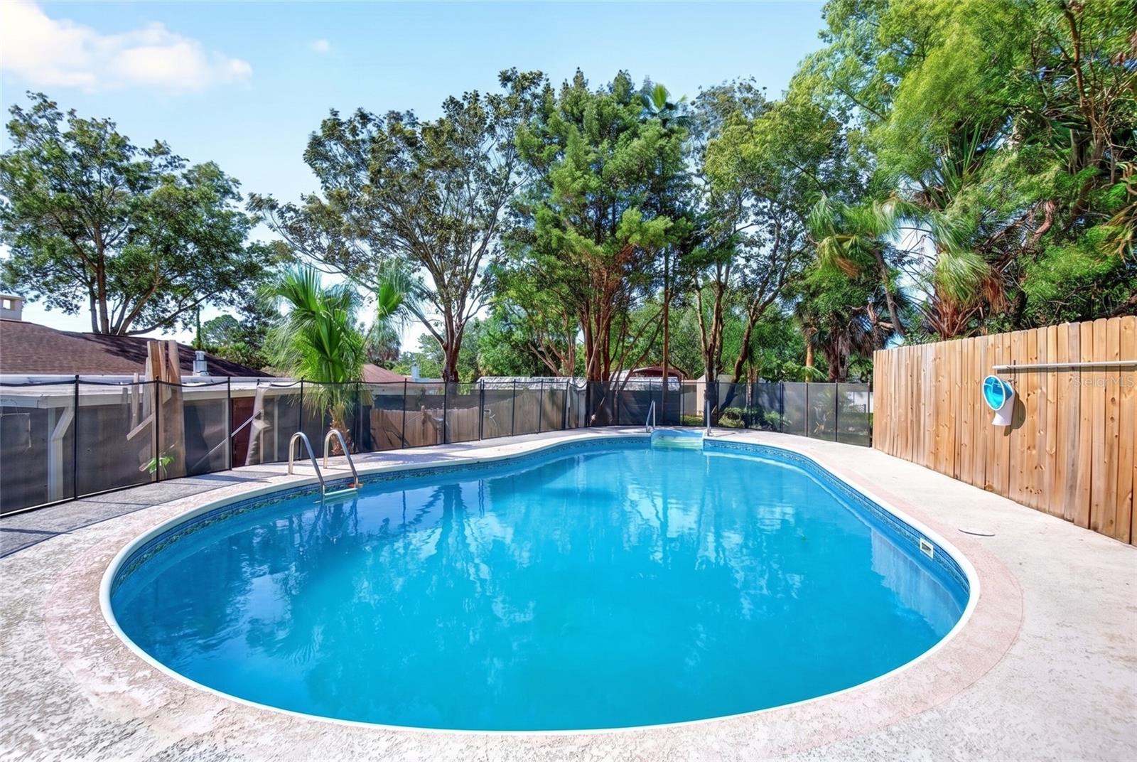 16206 Sea Pines Drive, FL
