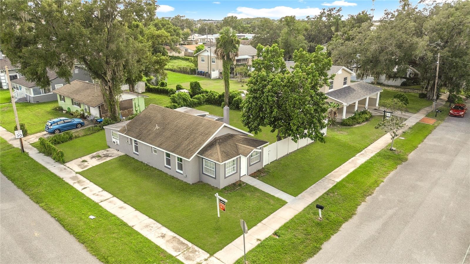 1600 Roosevelt Avenue, FL