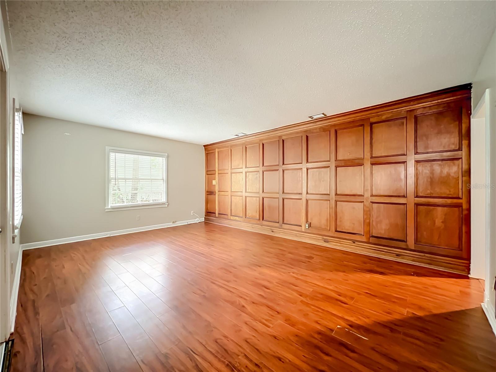 21 Mills Avenue, FL