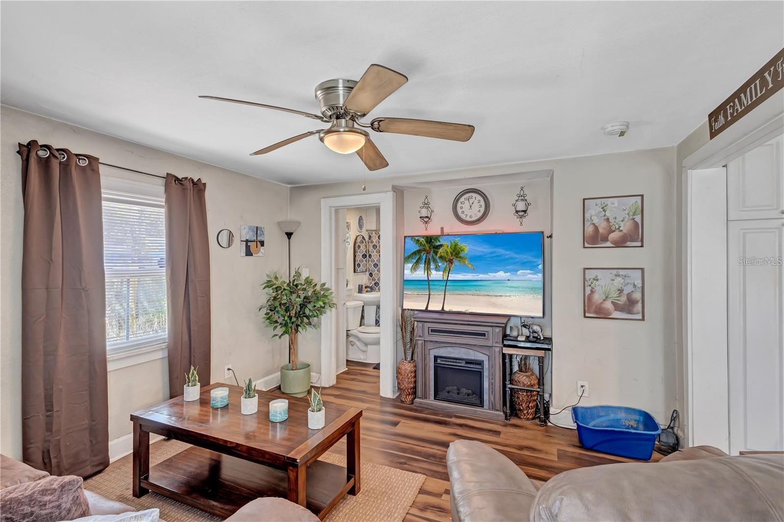 2521 4th Street, FL