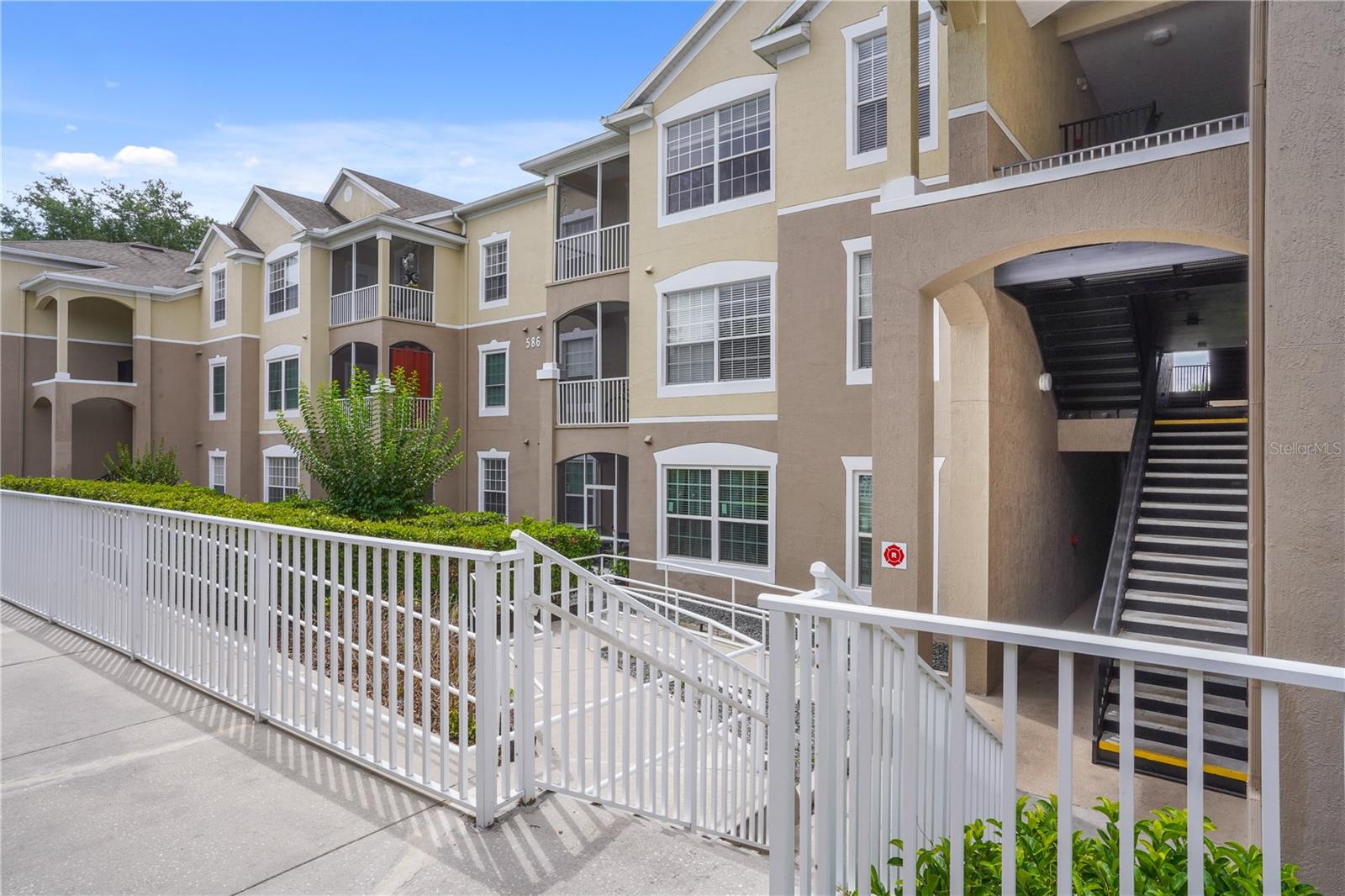 586 Brantley Terrace Way, FL