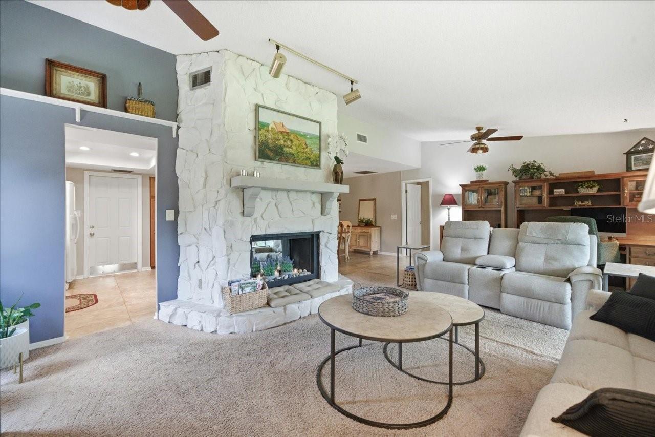 4218 Hollowtrail Drive, FL