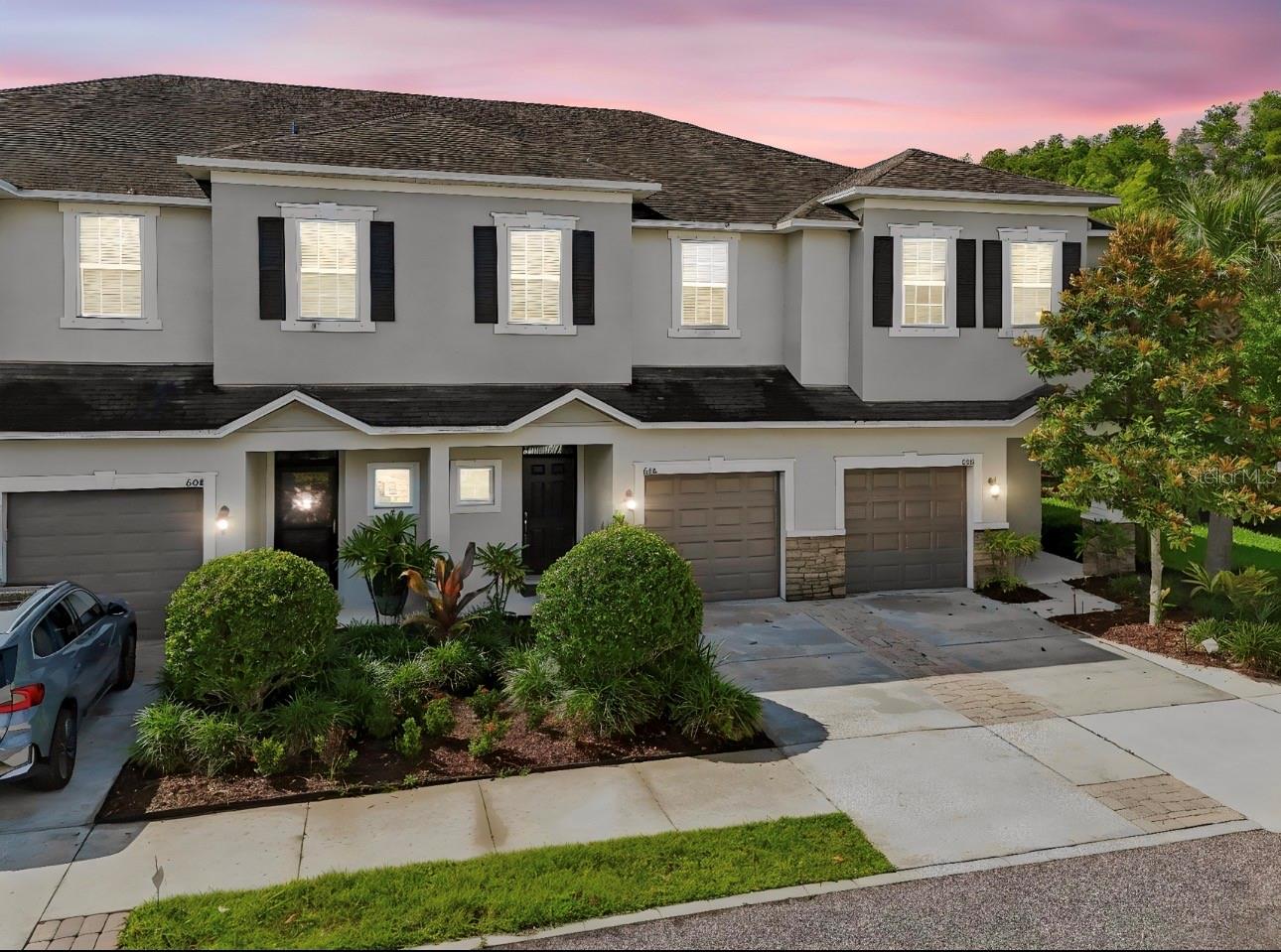 606 Cabernet Way, FL