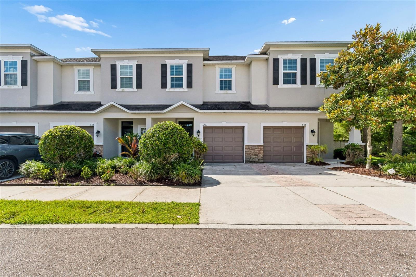 606 Cabernet Way, FL