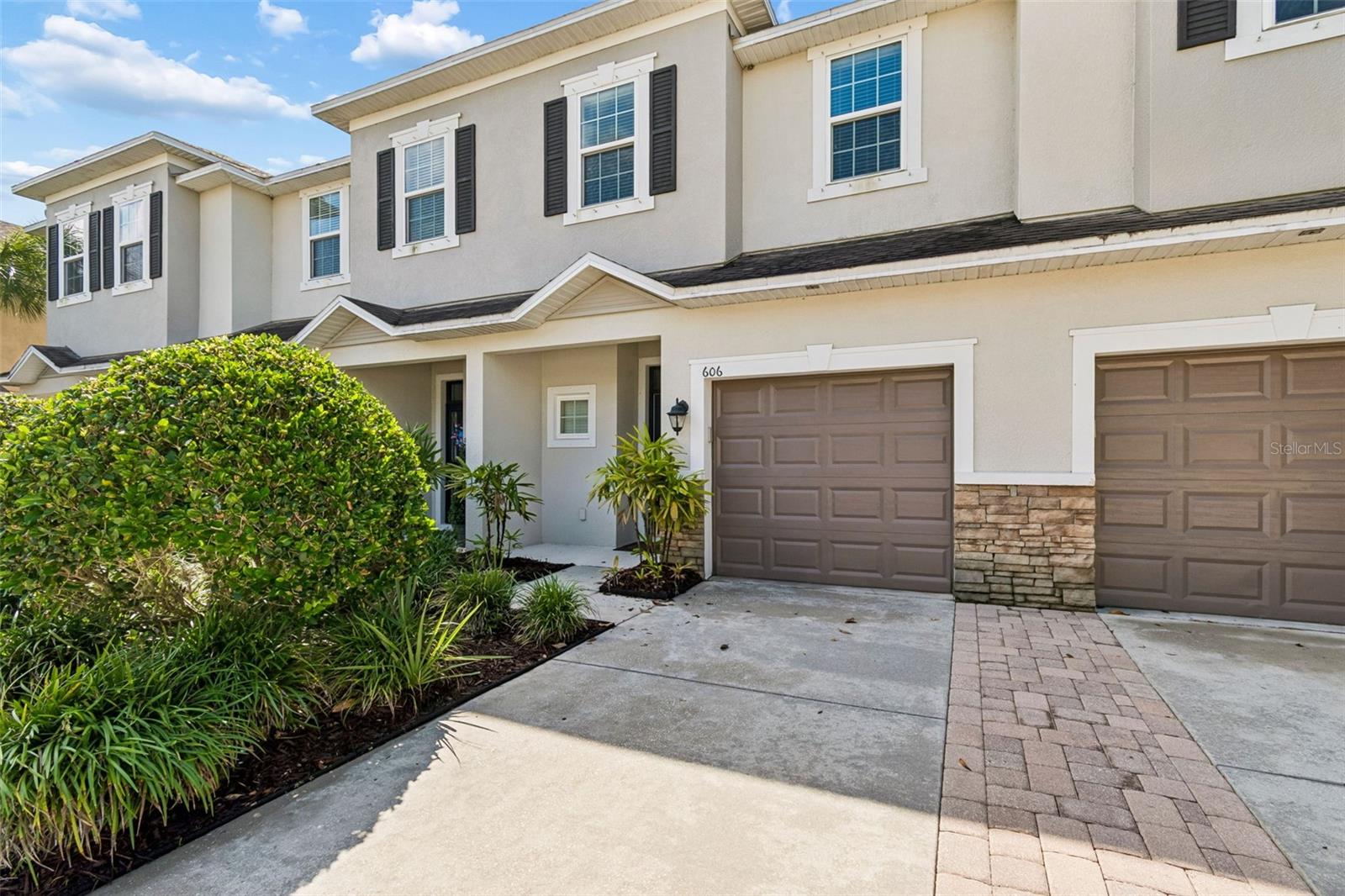 606 Cabernet Way, FL