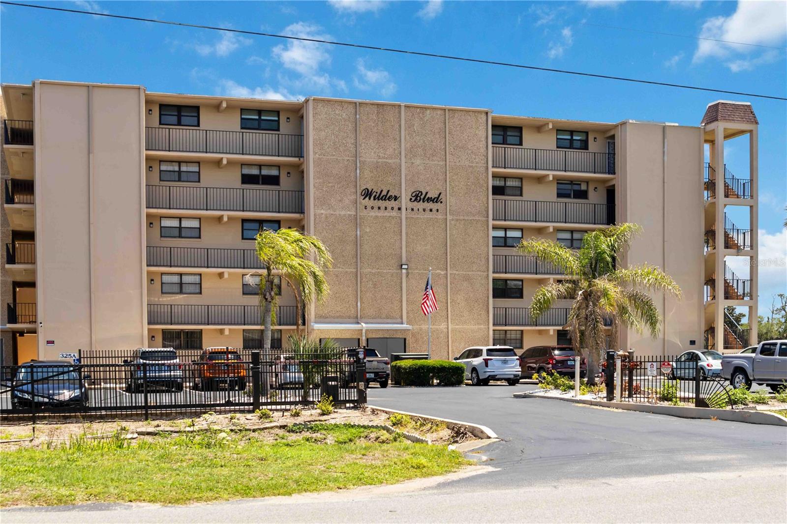327 Wilder Boulevard, FL