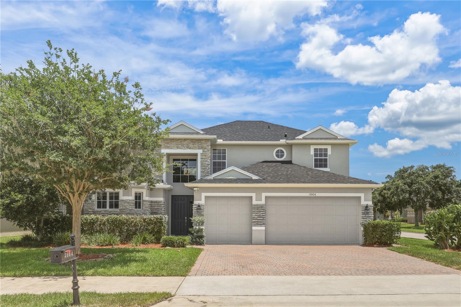 3904 Heirloom Rose Place, FL