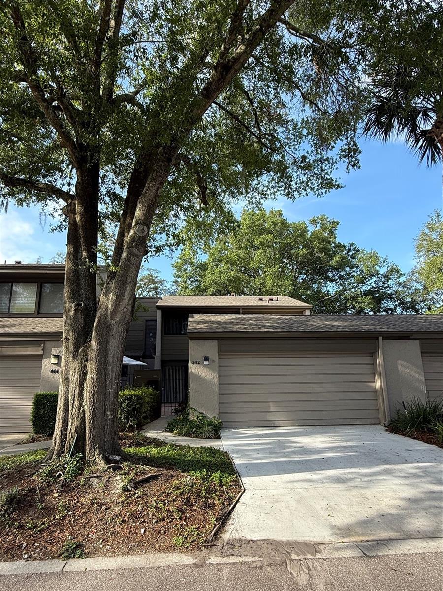 442 Meadowood Boulevard, FL