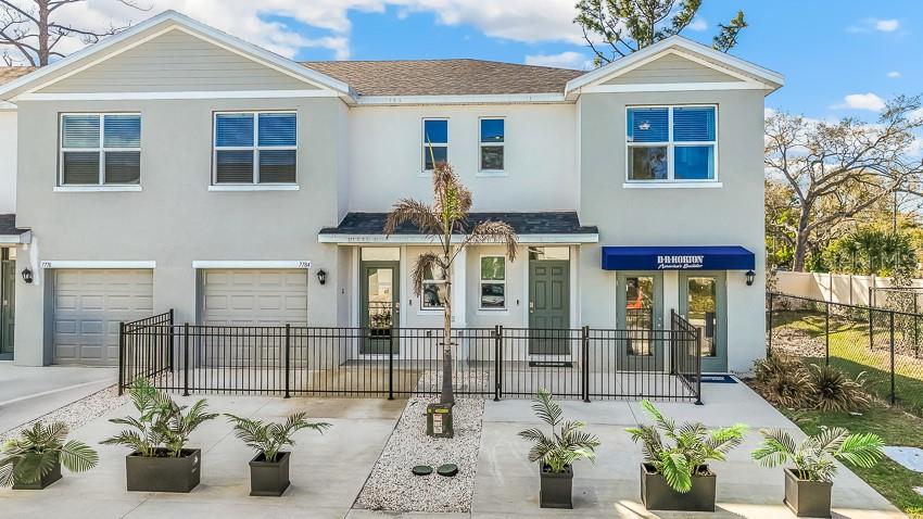 7648 42nd Lane, FL