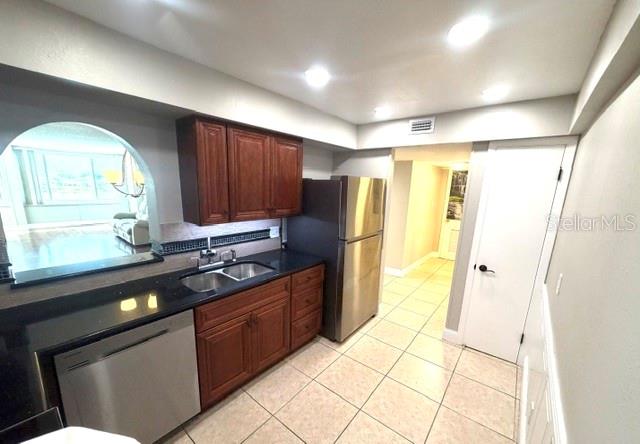700 Mirror Terrace, FL