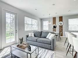 1048 Plantation Lane, FL