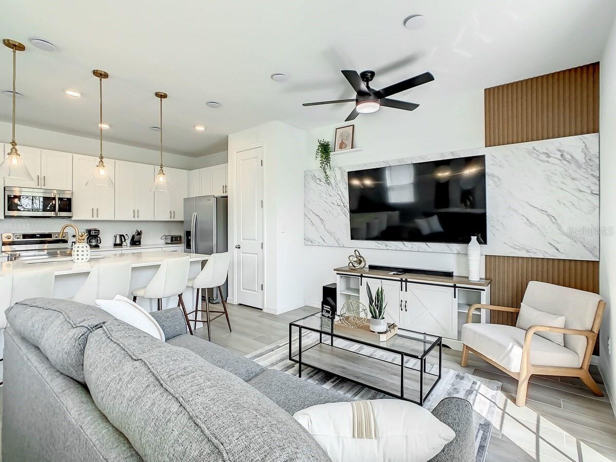 1048 Plantation Lane, FL