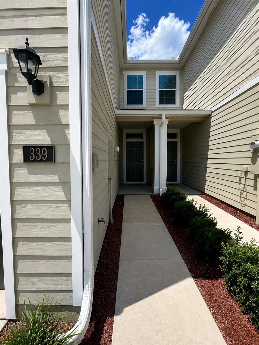 339 Redbud Road, FL