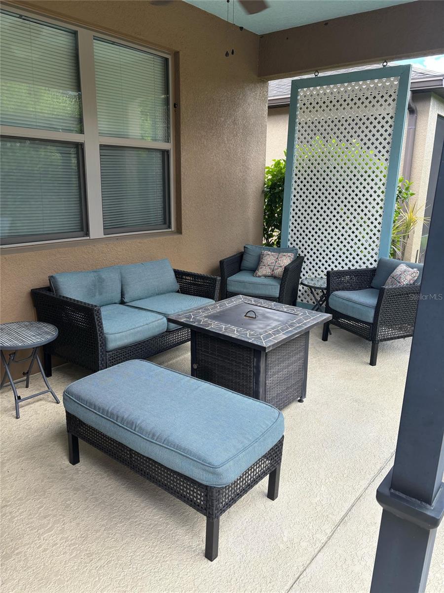 221 Almeria Way, FL