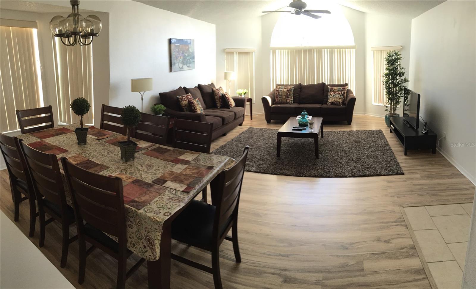 2480 Sweetwater Club Circle, FL