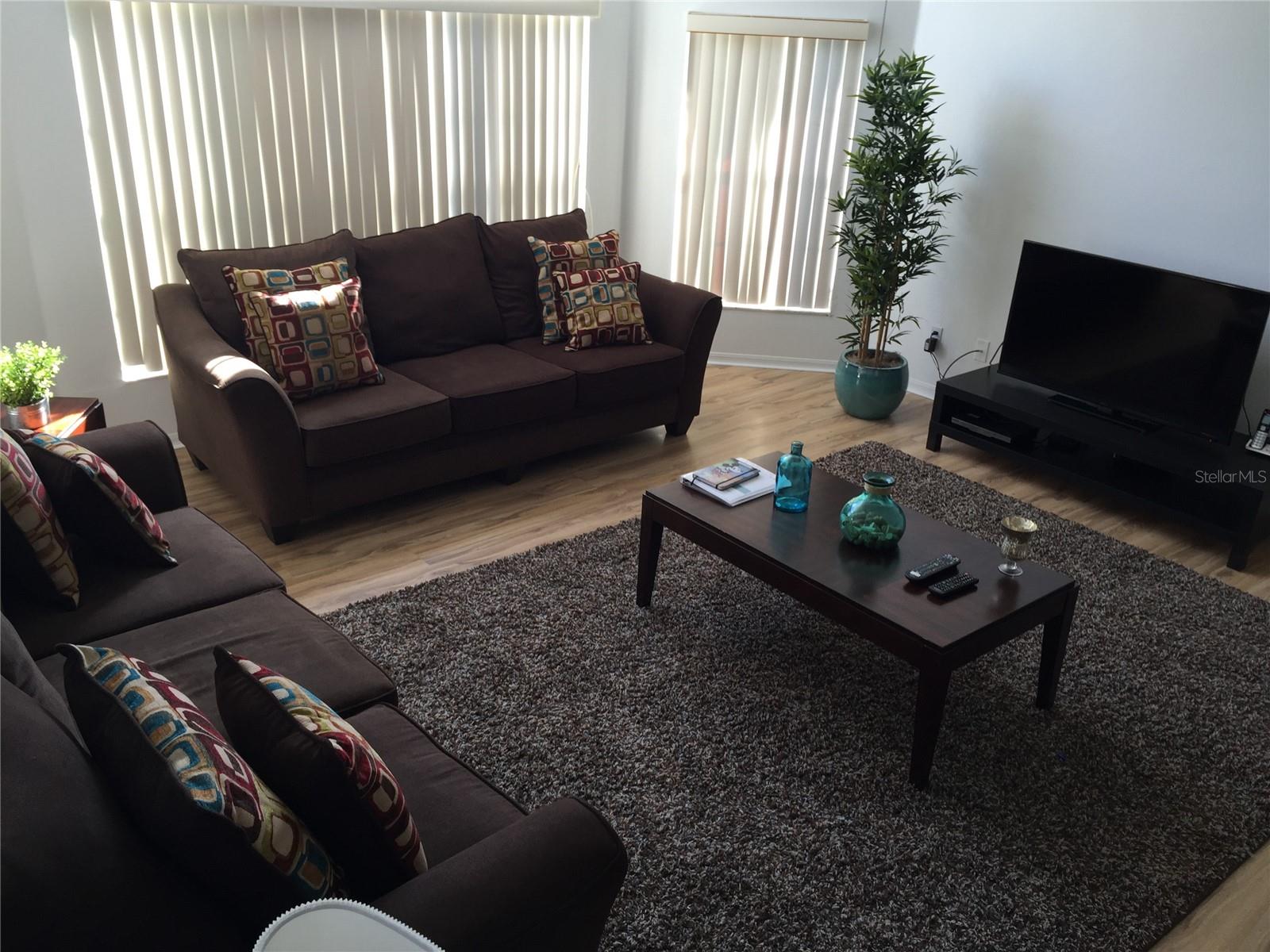 2480 Sweetwater Club Circle, FL