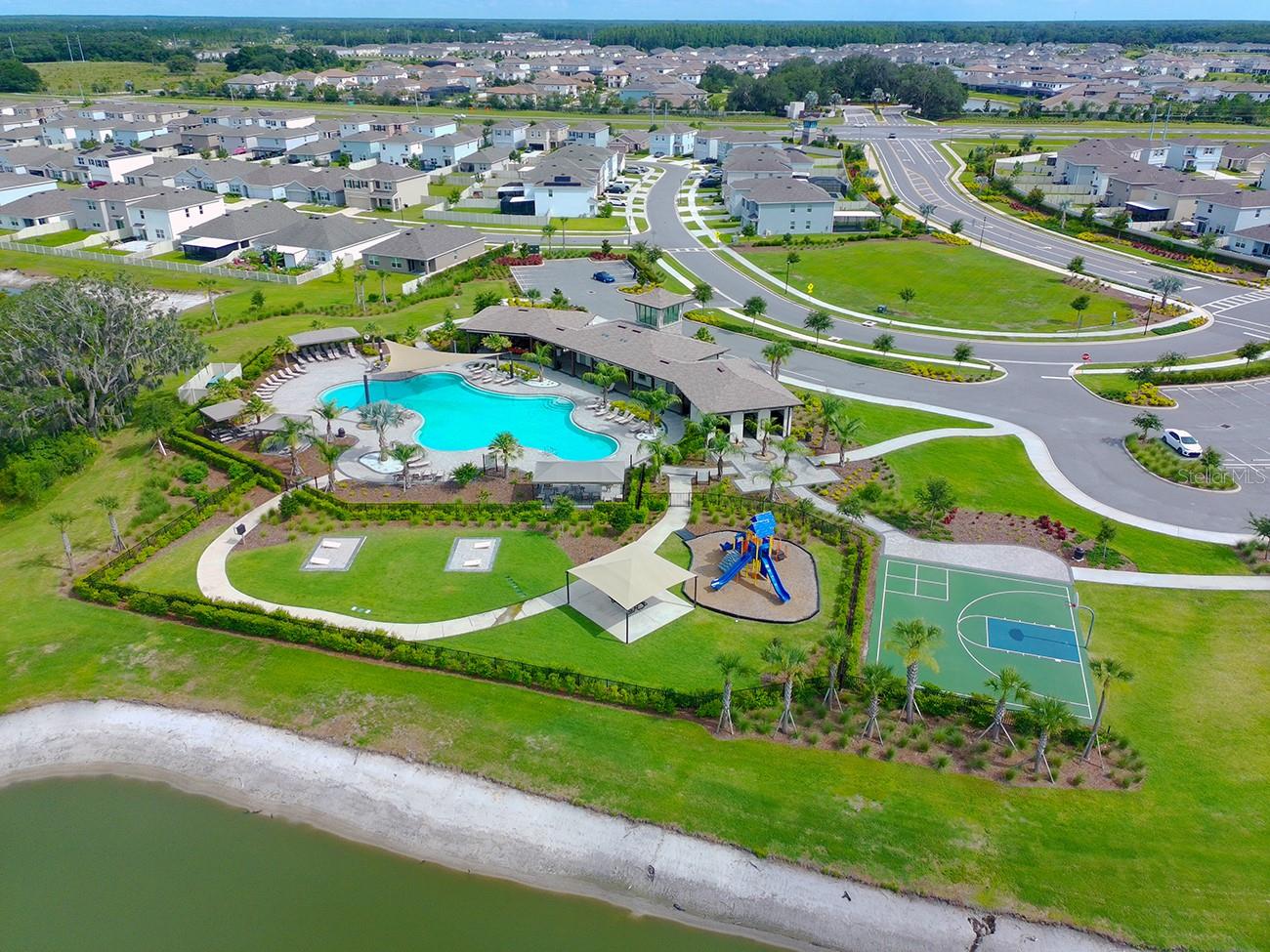 2918 Flowering Moss Run, FL
