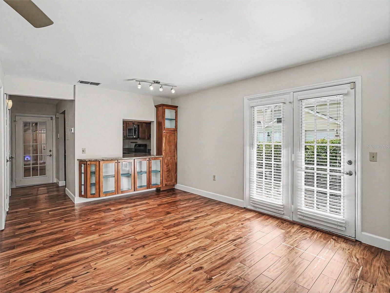 2711 Church Street, FL