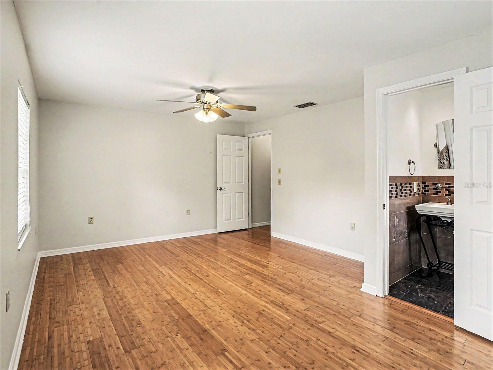 2711 Church Street, FL