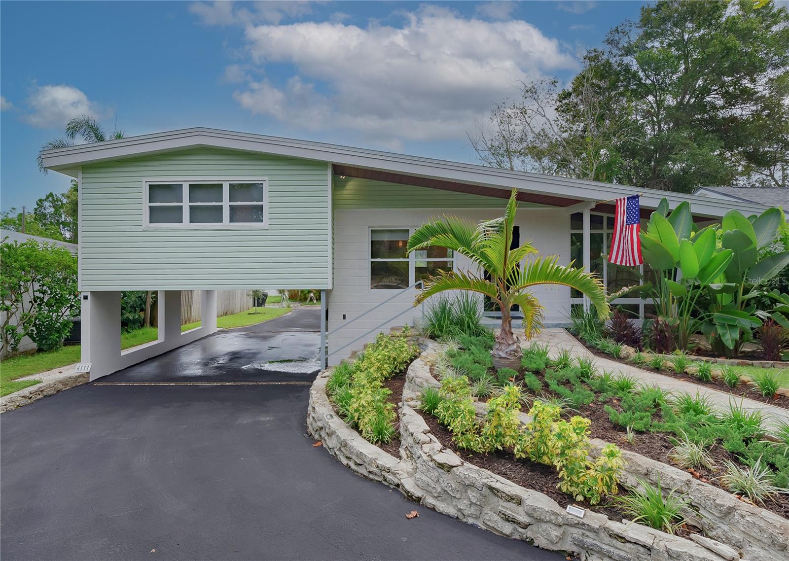 4111 Dr Martin Luther King Jr Street, FL