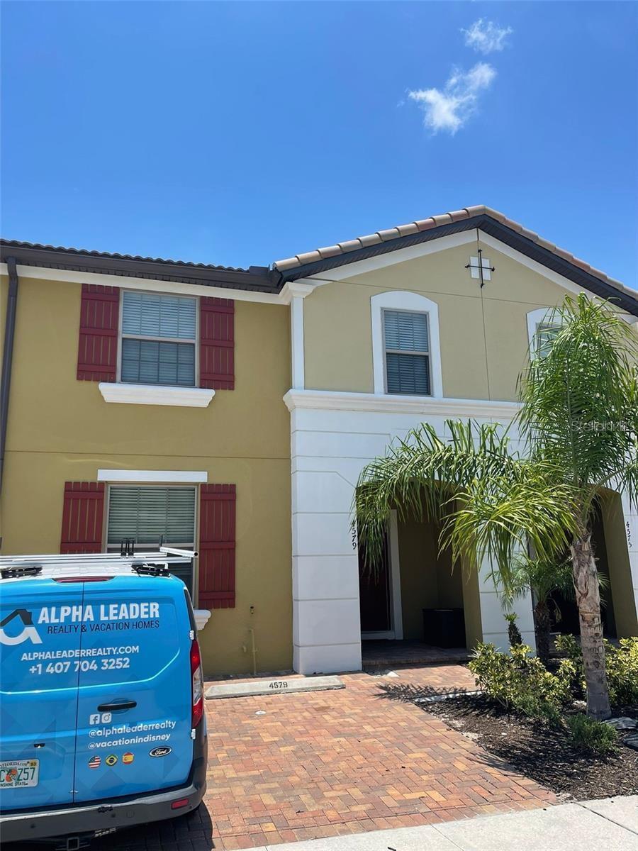 4579 Terrasonesta Drive, FL