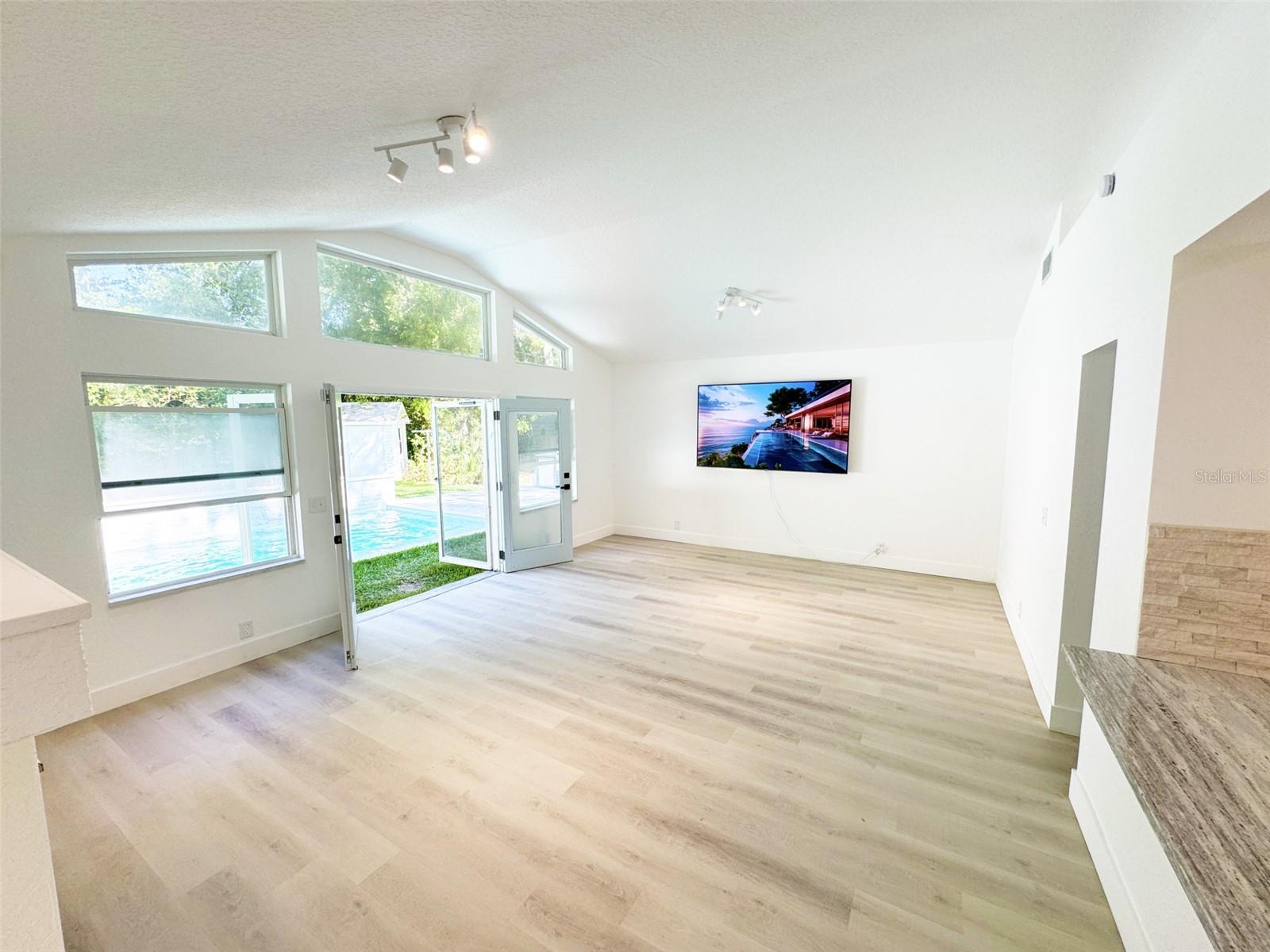 101 Corona Avenue, FL