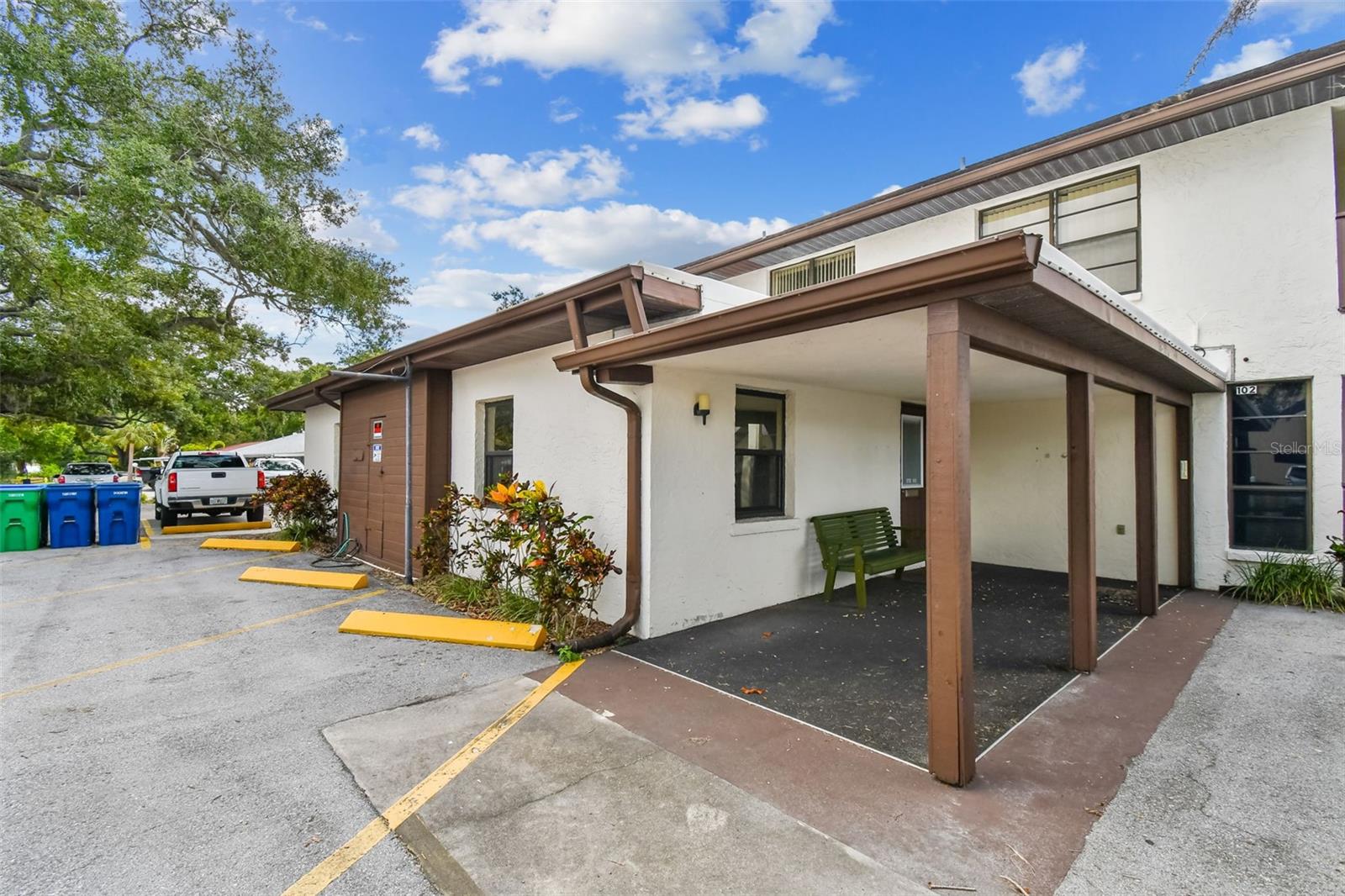 8423 Seminole Blvd, FL