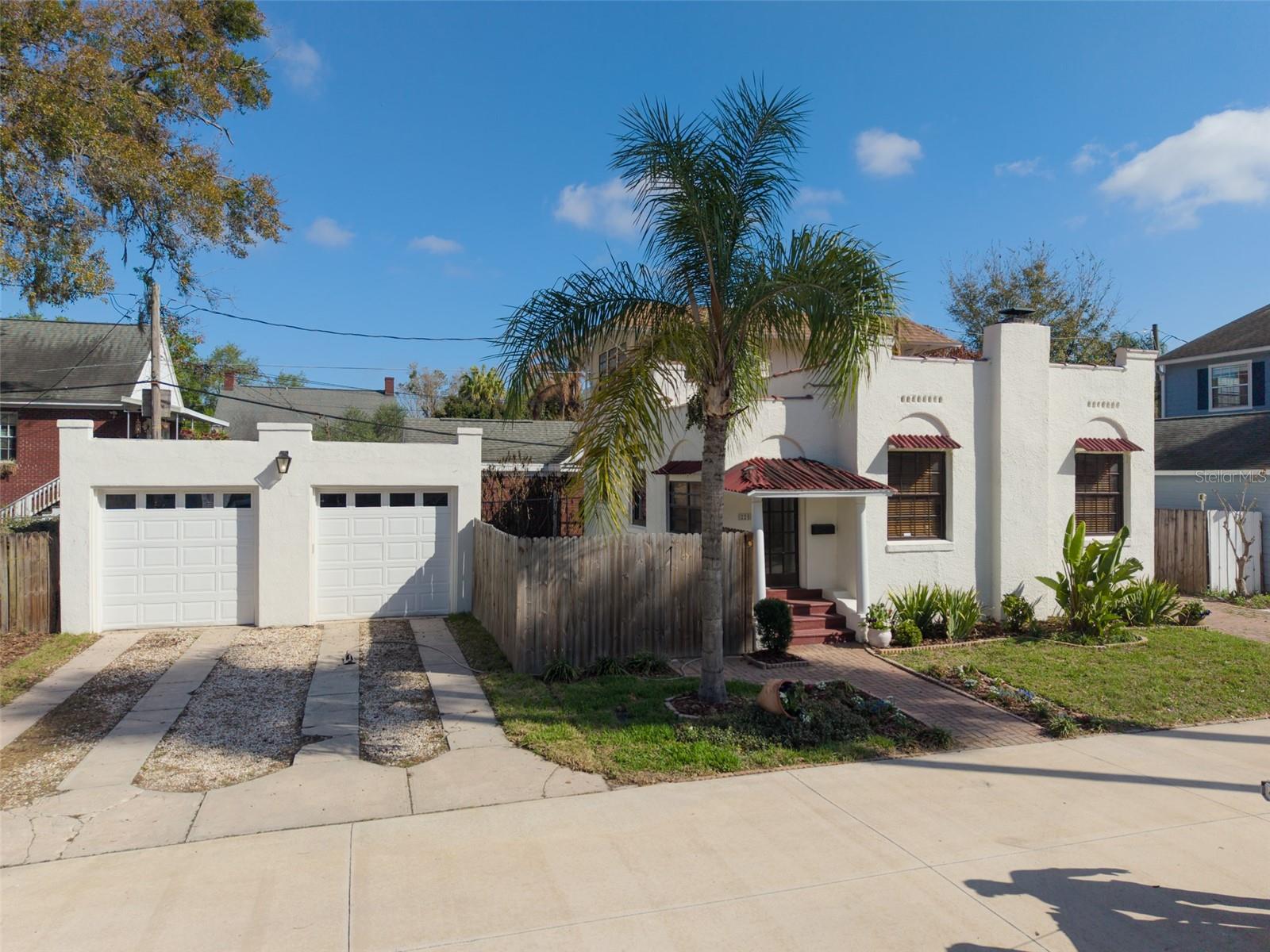 225 Hibiscus Court, FL