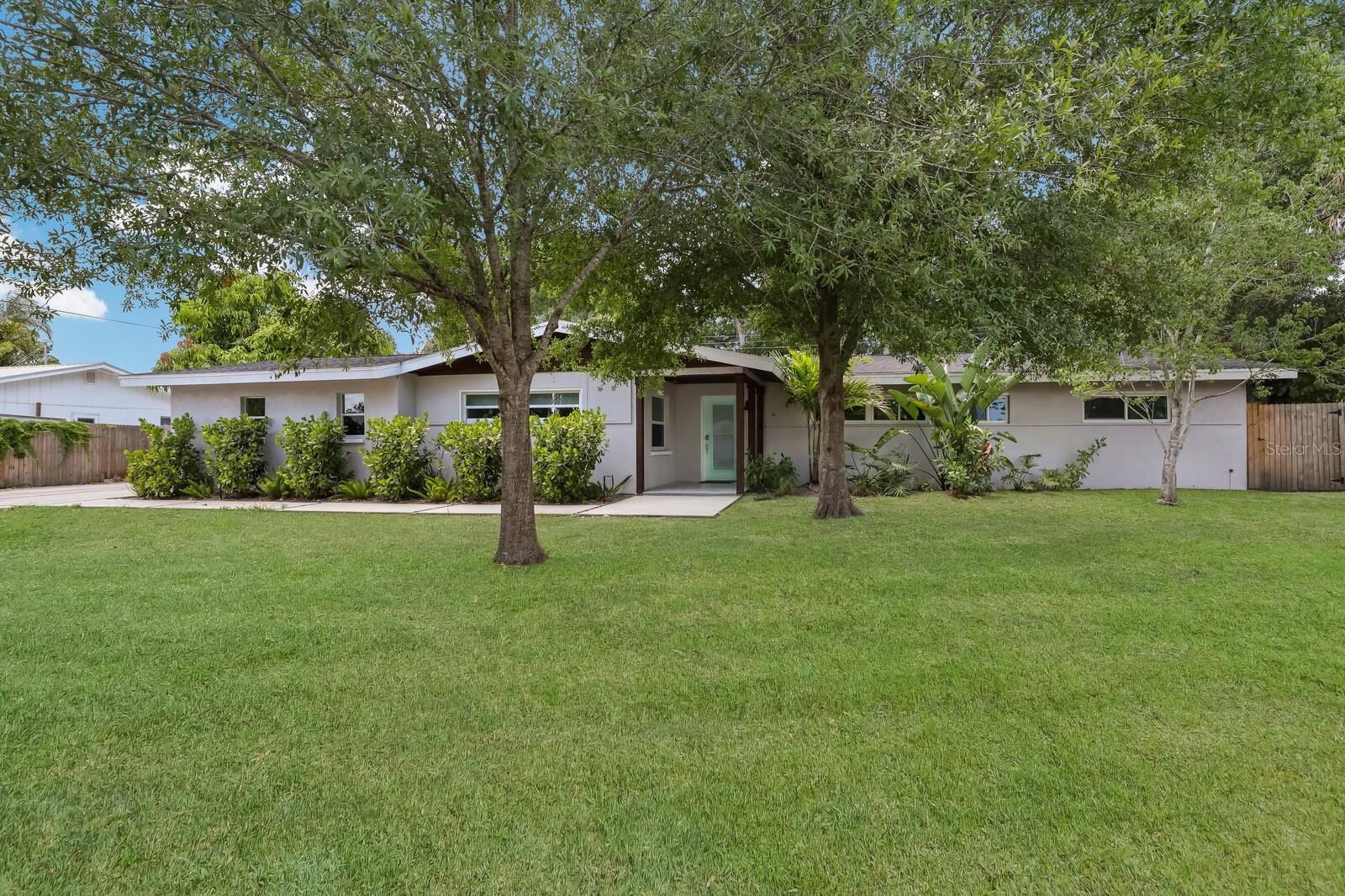 5720 Isanda Place, FL