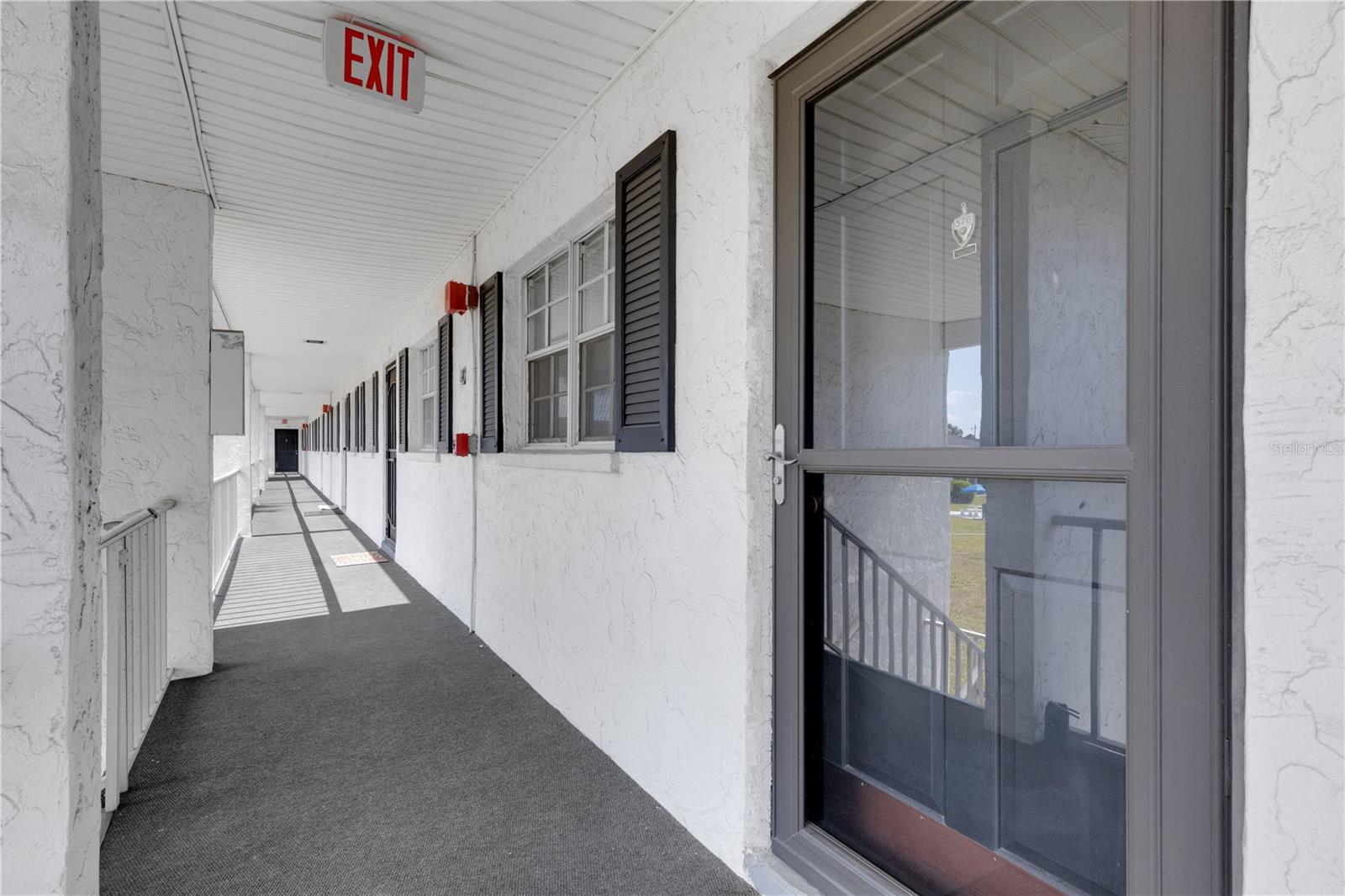 105 47th Avenue Drive, FL
