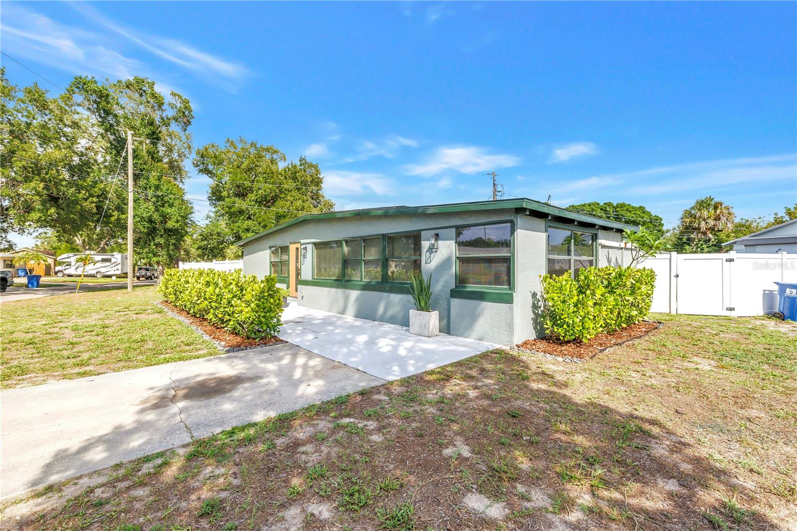 7599 Meadowlawn Drive, FL