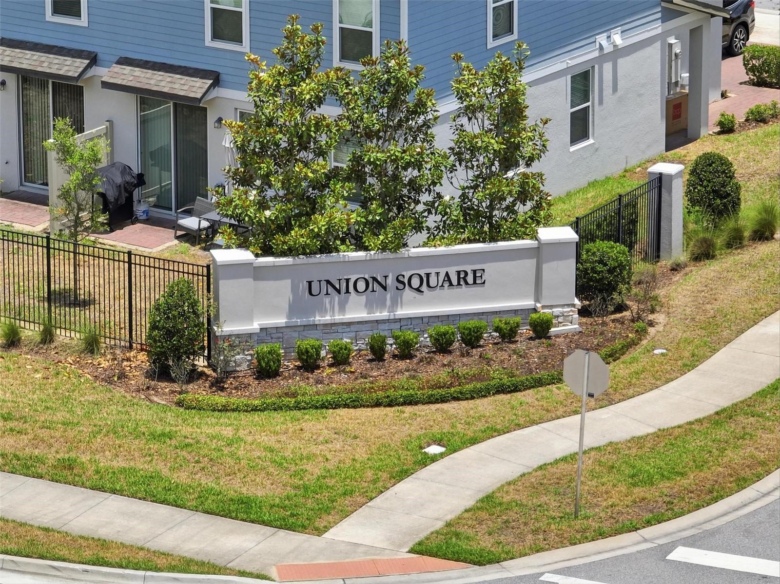 412 Legacy Loop, FL