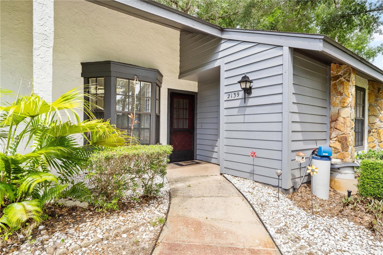 2139 Sea Pines Court, FL