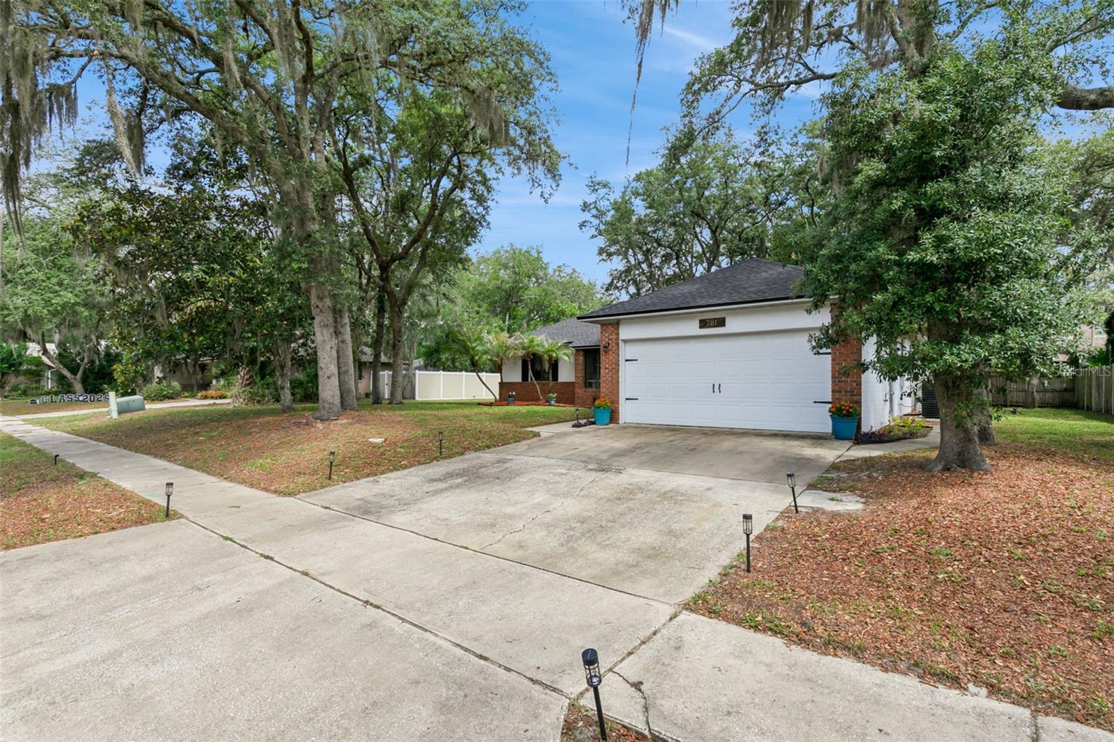 781 Silhouette Court, FL